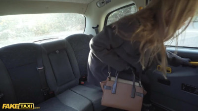 Fake Taxi Jayla De Angelis Wraps Her Gloves Around Cabbies Cock