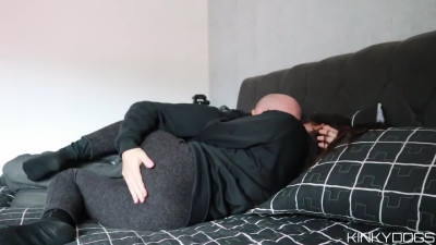 Novia putita en su Cumpleaños 27 exige su dosis de Verga de regalo