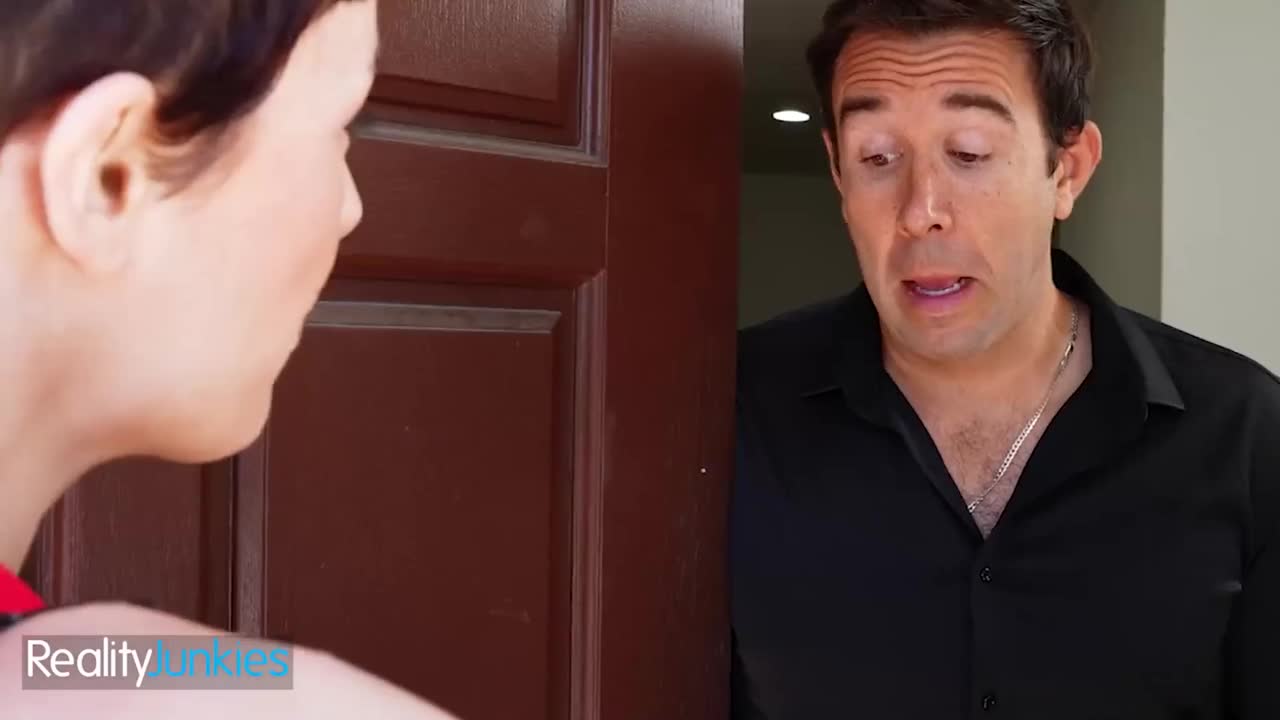 Watch Reality Junkies - Desperate Olive Glass Visits Her Single Neighbour Almost Naked Asking For Sex Short Sex Videos - Duration: 09:56 | ePornNEW.