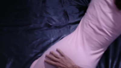 I love to feel my ass covered with cum I go up my tight dress and show my panties -я люблю сперму