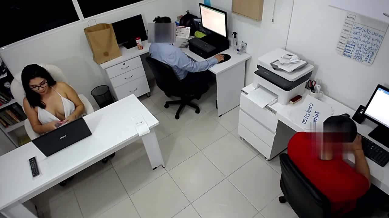 Watch Girl boss fucks her coworker next to the assitent Short Sex Videos - Duration: 07:01 | ePornNEW.