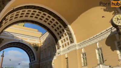 Вместо прогулки он потащил меня трахаться в номер - POV - кончил в киску