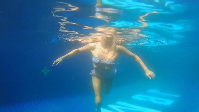 My BUTT PLUG Totally Enjoy the Pool and...me: )