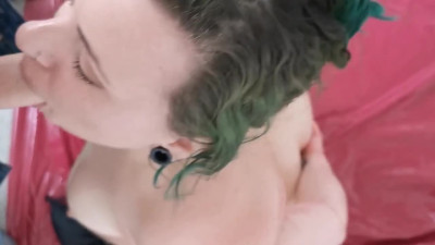 HOMEMADE AMATEUR CMNF KINK DEEPTHROAT SLOPPY BLOWJOB