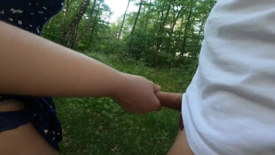 STEPSISTER FIRST TIME OUTDOOR ALMOST CAUGHT BY PARENTS