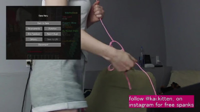 Gamer Girl Spanks for every Respawn and Cums while Playing Minecraft