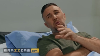 Brazzers - Extra Thicc Nurse Savannah Bond Gets Pounded
