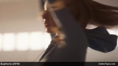 Barbie Ferreira, Hunter Schafer, Sydney Sweeney nude & sex