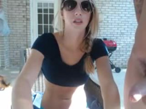 INCREDIBLE Amateur Rides Until a Creampie