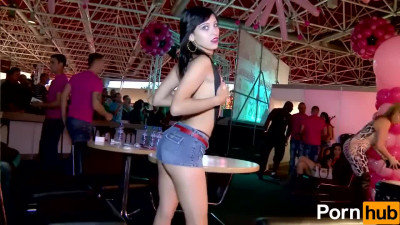 Live Sex at a Convention