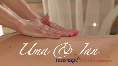 Massage Rooms Skinny Blonde Rims Client before her Squirting Orgasm