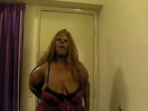 The Worlds First Jurassic Diva Debuts