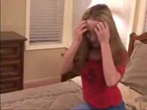 Amateur Girl Does The Dirty In Public Place