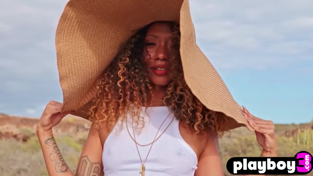 Watch Curly Latina MILF shows beautiful body but perfect bubble but the most Short Sex Videos - Duration: 05:55 | ePornNEW.