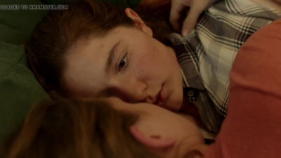 Emma Kenney, Jess Gabor - Shameless S09E13 (2019)