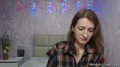 Afghan amateur babe flashing boobs on solo webcam show