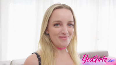 YesGirlz- Charlie Forde is a freaky babe