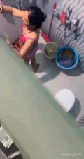 desi hot mom nidhi hidden bath video