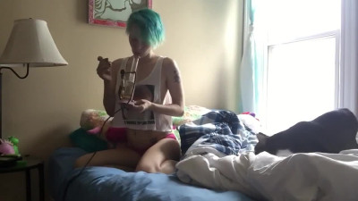 Smoking Hot Amateur with Small Tits Says Good Morning