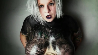 Big-Bodied Blonde Goth Babes Solo Cam Show