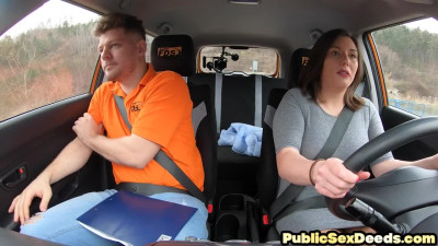 Bigass babe cuntfucked in the car