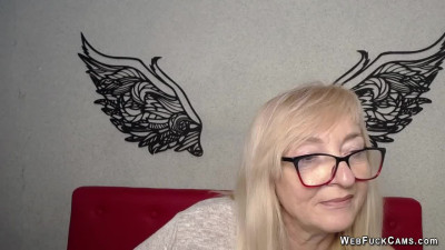 Blonde amateur mature IngritSno with glasses chat on her webcam show