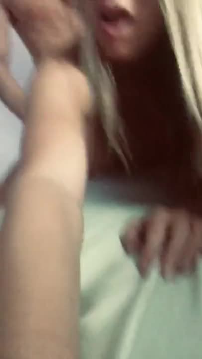 Watch Trying to keep quiet so her college roommates dont hear Short Sex Videos - Duration: 00:40 | ePornNEW.
