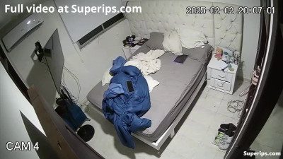IPCAM – Latin ass woman rides her drunk husband
