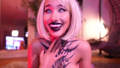 Fetish gothic girl