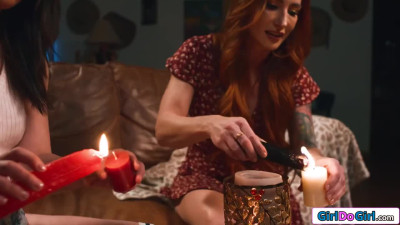 Busty gf is turned on when the first drops of candlewax land