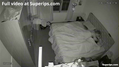 IPCAM – Italian fat wife gets penetrated