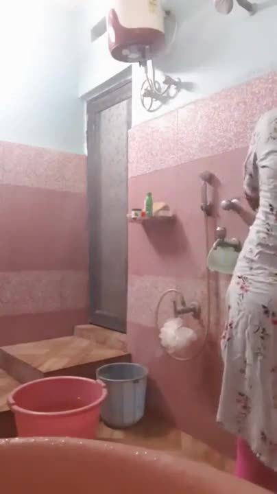 Watch Sexy Curvy Girlfriend Bathing Short Sex Videos - Duration: 04:08 | ePornNEW.