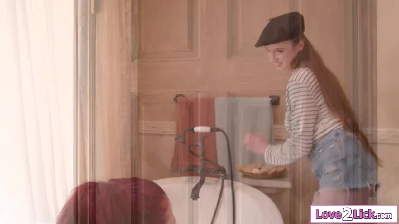 Watch I DID NOT EXPECT THIS when I sat in the tub with my stepmom Short Sex Videos - Duration: 08:06 | ePornNEW.