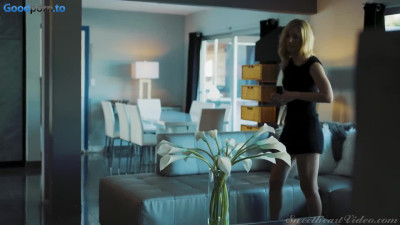 Mona Wales Lesbian Seduction