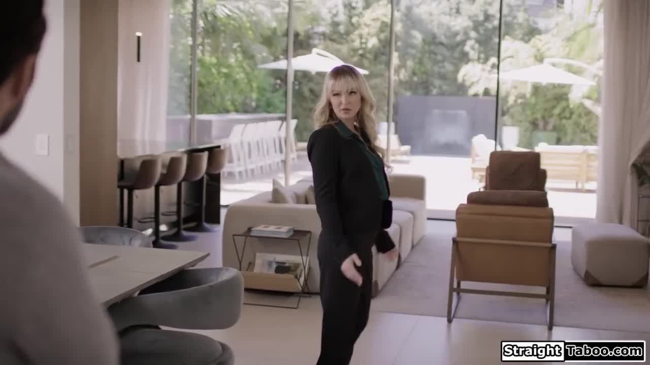 Watch Petite realtor locked my wife in so she could suck my dick Short Sex Videos - Duration: 08:10 | ePornNEW.
