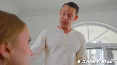 Teen giving her stepdad blowjob for him to do her laundry