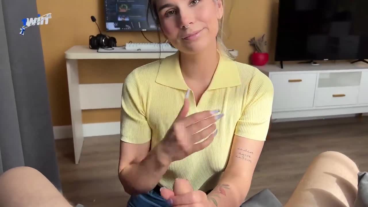 Watch Horny college woman deepthroats phat dick, spitting out cum in mouth - porno! Short Sex Videos - Duration: 14:18 | ePornNEW.