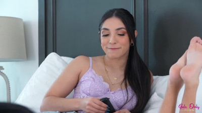 Bianca Bangs, Madison Wilde & Emma Rosie white bed lesbian threesome vibrator scenes