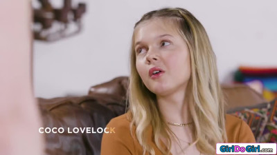 Boomer is shocked when he gets public handjob from GenZ date