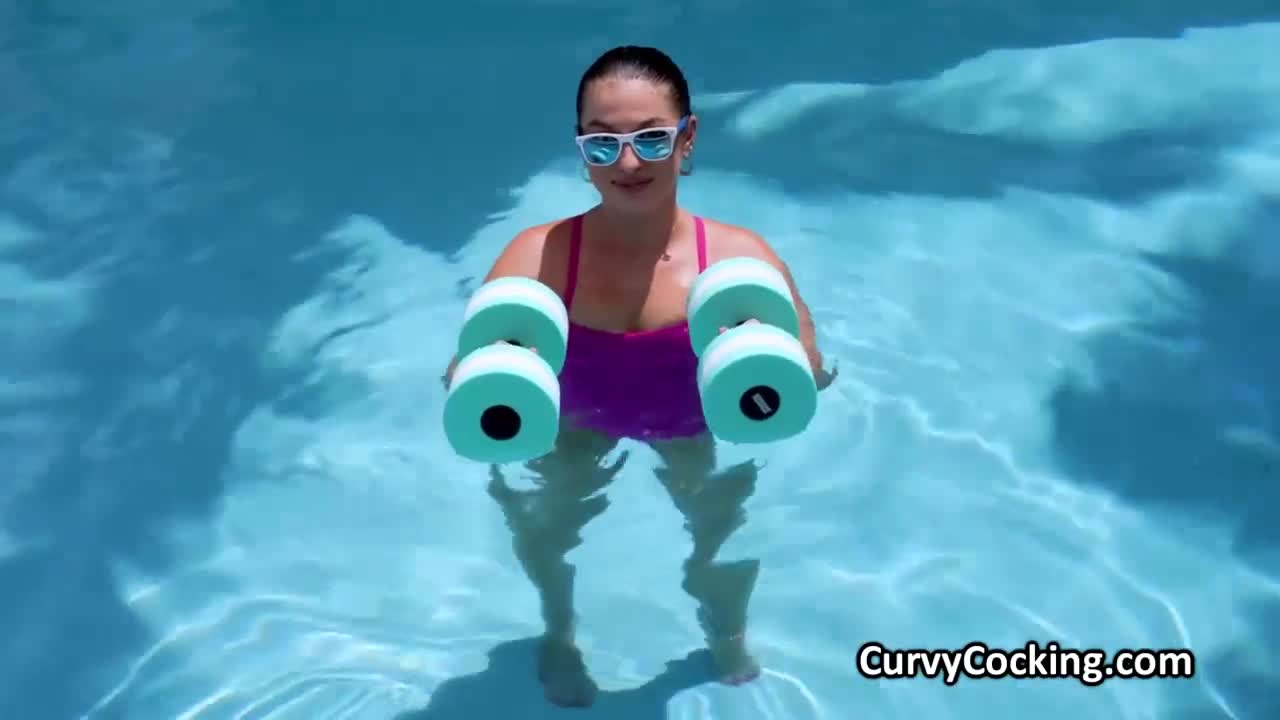 Watch Oiled hottie blows personal trainer outside by the pool Short Sex Videos - Duration: 06:00 | ePornNEW.