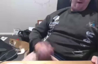 Australian Daddy Cums