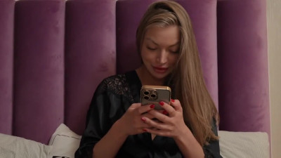 Family things (part 3) Catches Step-sis Sending Nudes And Fucks To Teach a Lesson