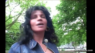 Hot amateur MILF Gabriela in public casting fucks pussy with yellow vibrator