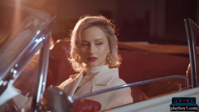 Big round ass MILF blonde Polina striptease for Playboy in a convertible
