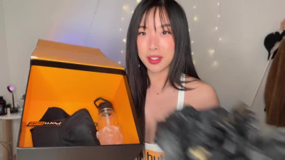 Korean Babe Gets TRIPLE CREAMPIE during 25K Subs Unboxing (AMAF)