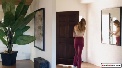 I almost got caught rubbing my pussy by the busty realtor