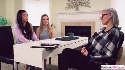 Big tits physician having lesbian anal threesome with client