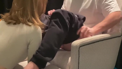 Girl from Tinder is sucking my dick in the hotel