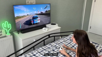 She was just playing xbox and suddenly got a deep slobbery throat fuck