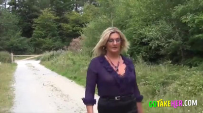 Secretary Sam on a Lunchtime Stroll
